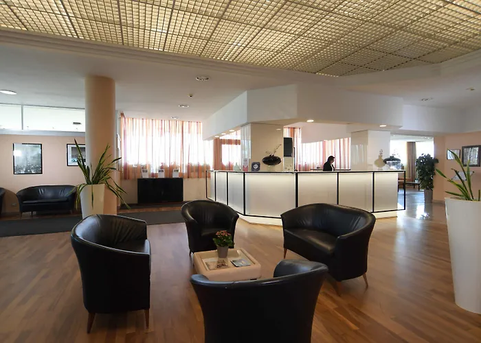 巴里翁会议酒店 4* 巴里