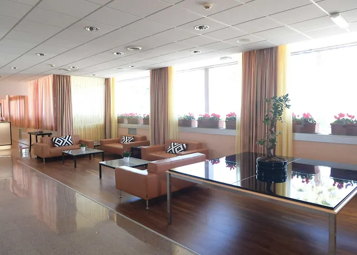 巴里翁会议酒店 4* 巴里