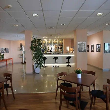 Barion & Congressi Отель