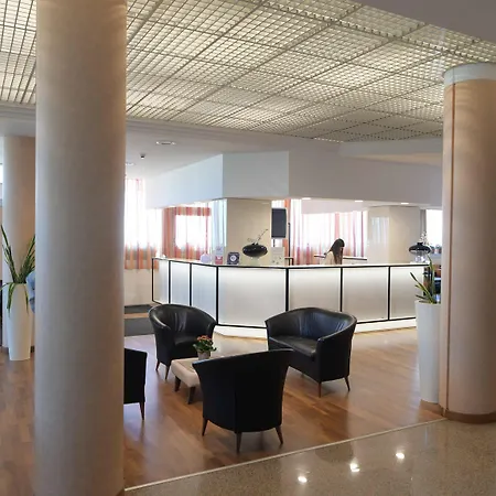 Barion & Congressi Hotel 4*