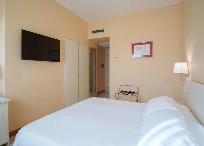 Barion & Congressi Готель 4*